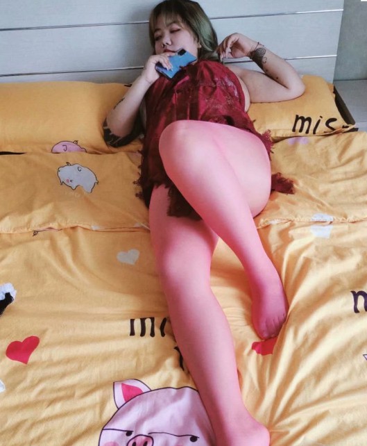 小胖妞主播诺诺