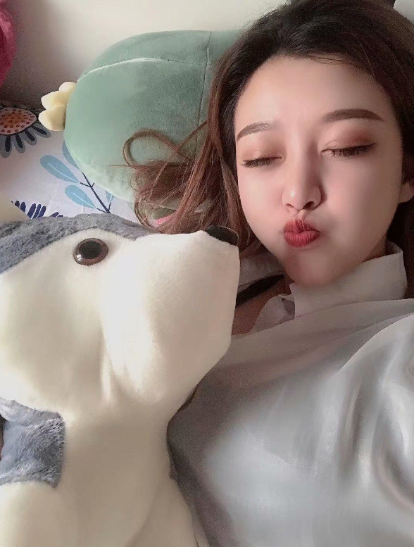 发现一个妹子长得好看完事还给按摩